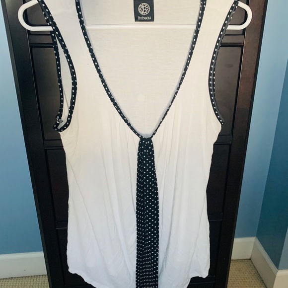 Cute tank - Picture 2 of 9